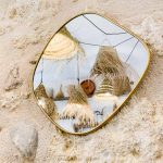Miroir en laiton et tapis berbère Azilal Chineurs du monde